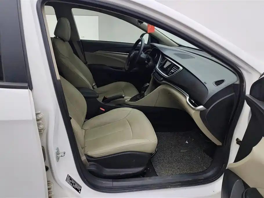 Buick Excelle 2021 Exemplar 1.5L Auto Elite фото 8