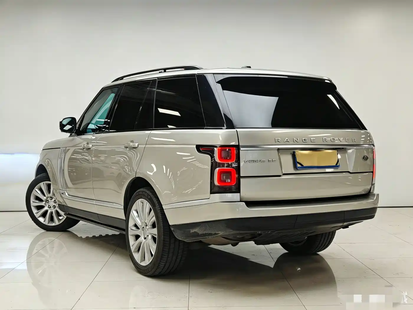 Land Rover Range Rover 2014 3.0 SC V6 Vogue фото 16