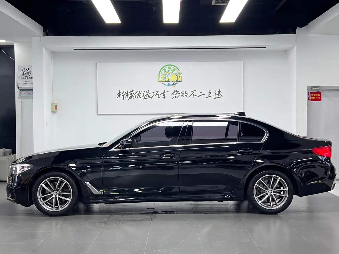 BMW 5 Series 2020 525Li M Sport Package фото 5
