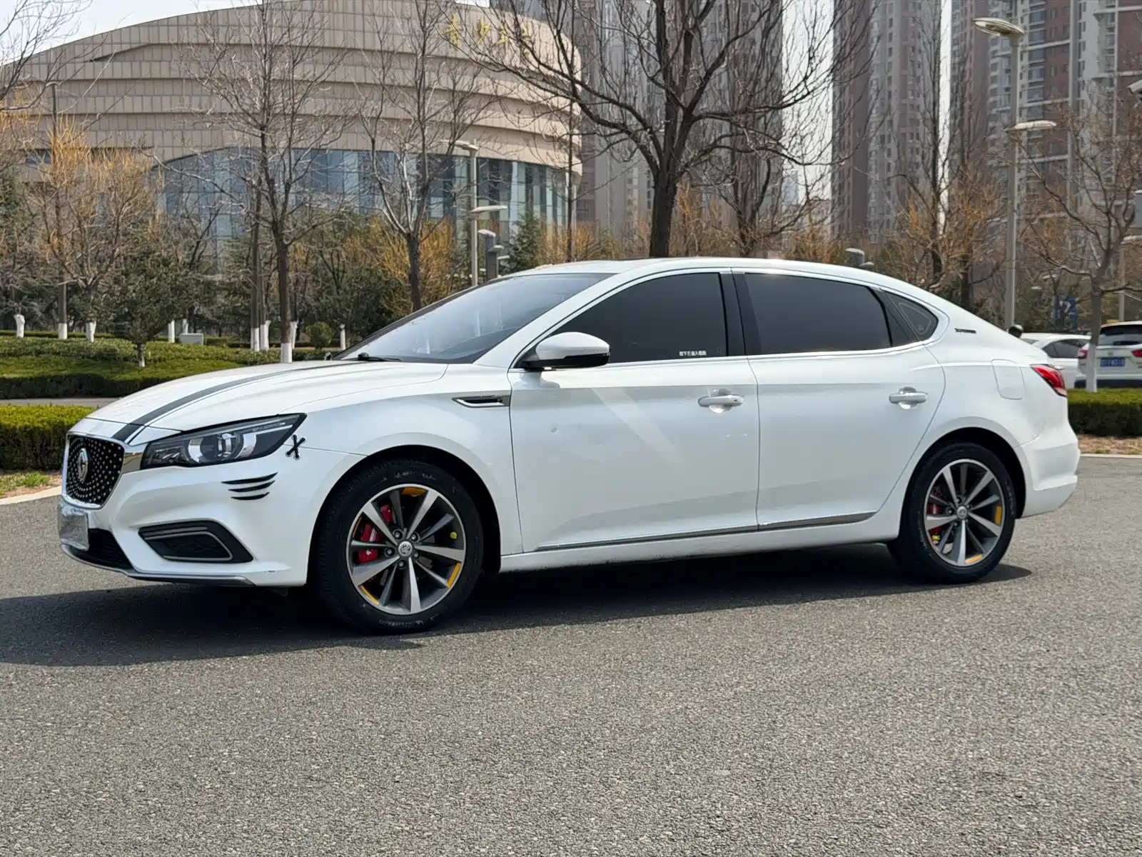 Фото 2 - MG MG6