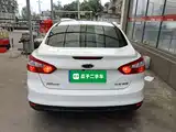 Фото 6 - Ford Focus