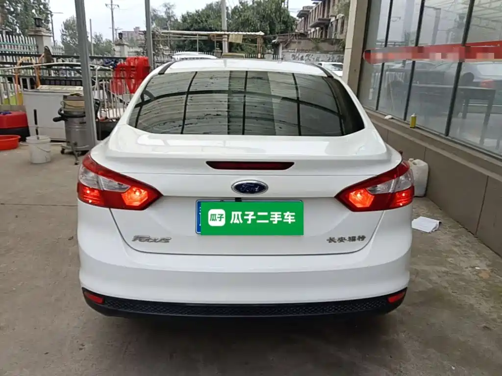 Фото 6 - Ford Focus