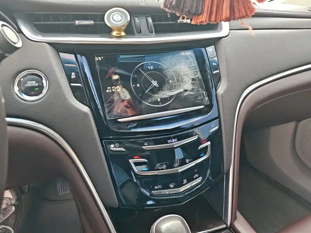 Cadillac XTS 2015 2014 28T Comfort
