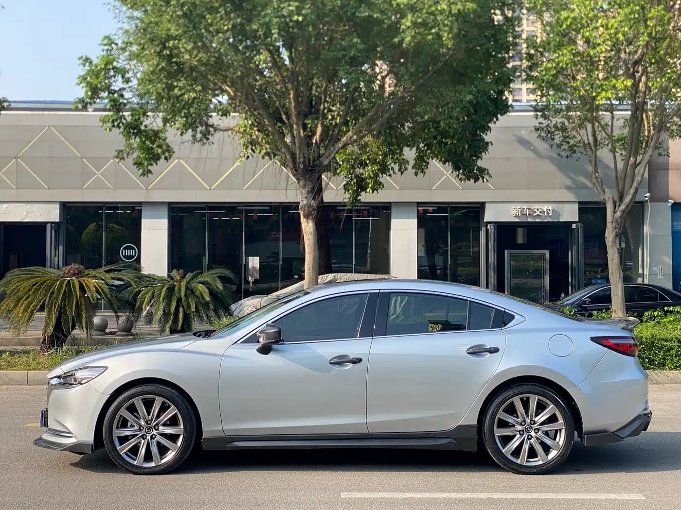 Mazda Atenza 2020 2.5L Skyactiv Sport фото 3