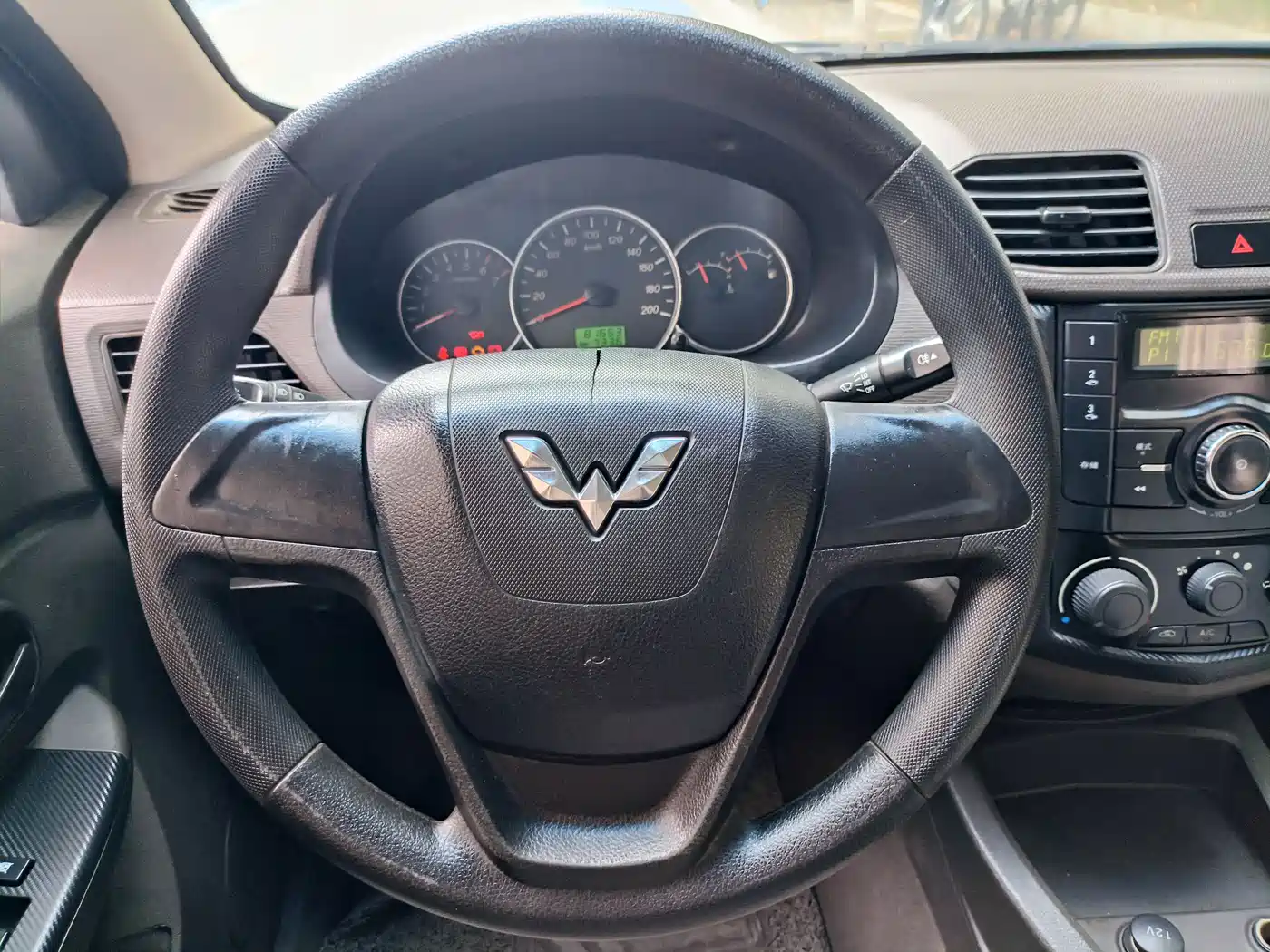 Фото 31 - Wuling Motors Wuling Hongguang