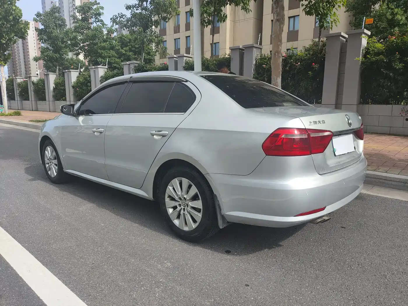 Volkswagen Lavida 2013 Facelift 1.4TSI Manual Comfort фото 16