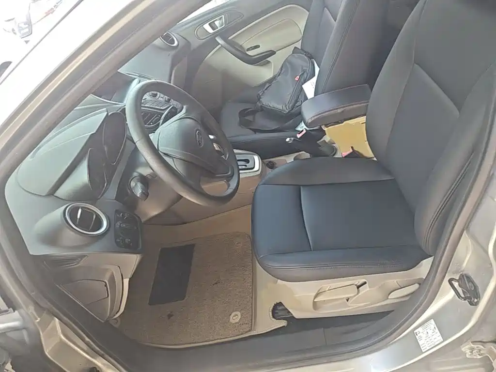 Ford Fiesta 2015 2013 Sedan 1.5L Automatic Fashion