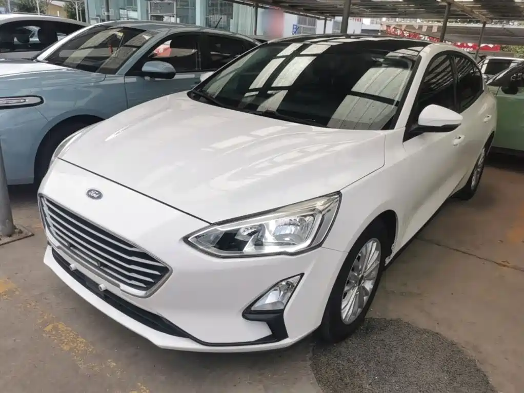 Photo 2 - Ford Focus