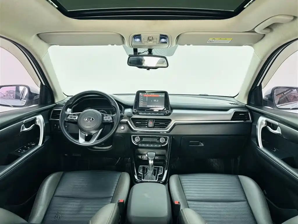 Kia Sportage 2019 2.0L Automatic Smart Luxury Edition фото 14