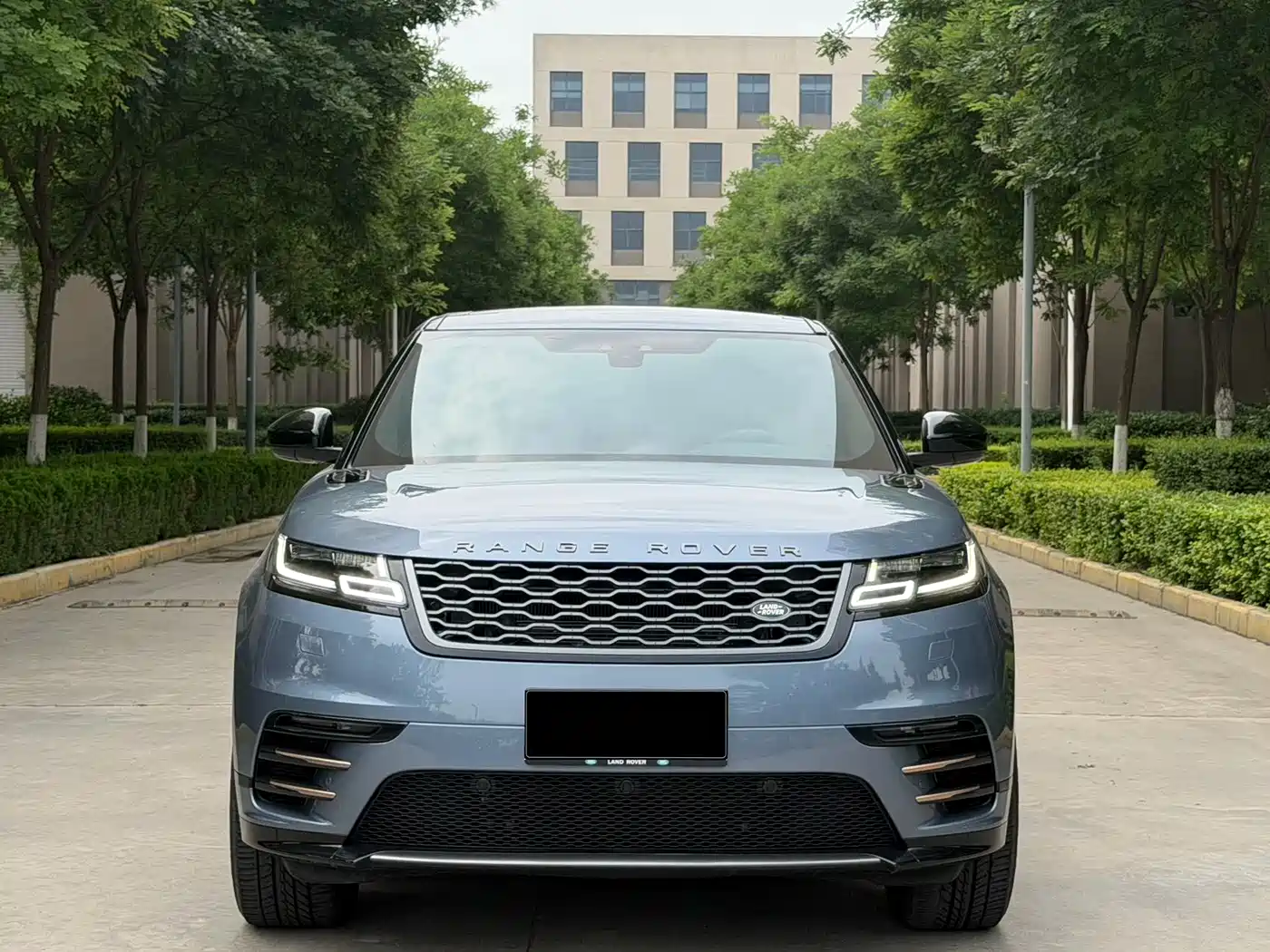 Land Rover Range Rover Velar 2019 250PS R-DYNAMIC S фото 3