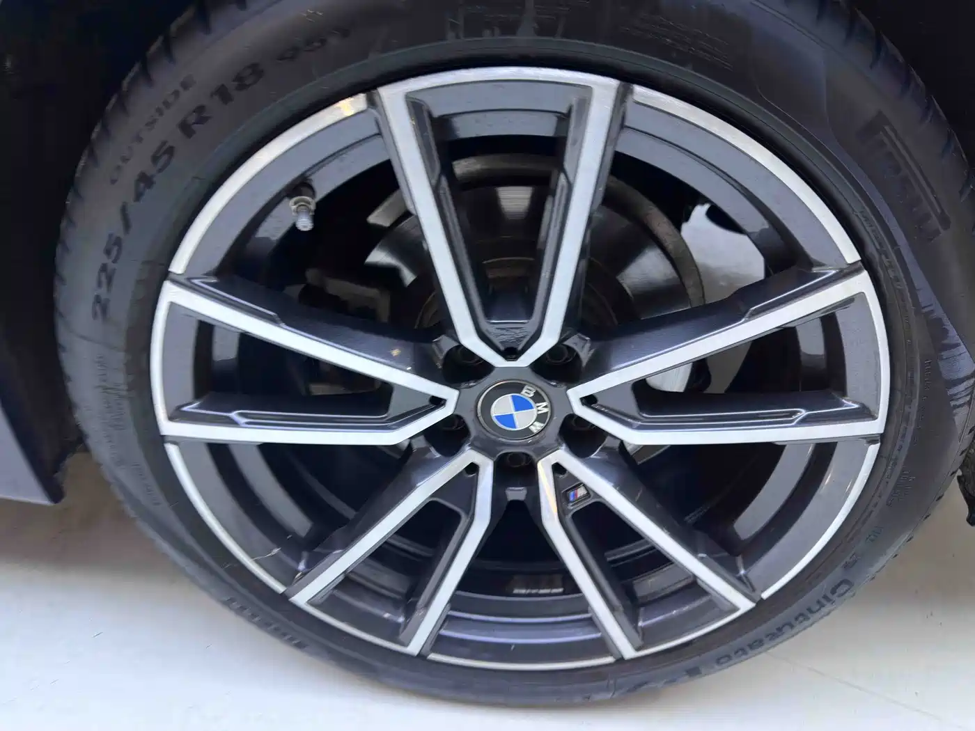 BMW 3 Series 2023 320Li M Sport Package фото 20
