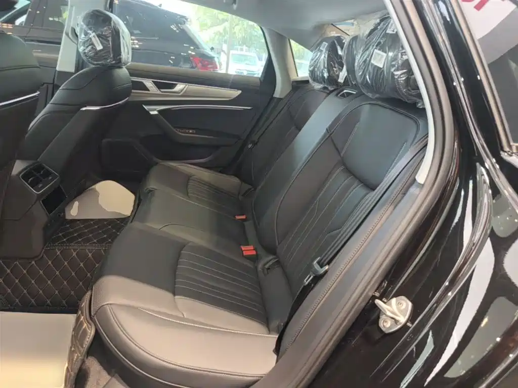 Audi A6L 2026 Model Year 45 TFSI Premium Dynamic фото 17