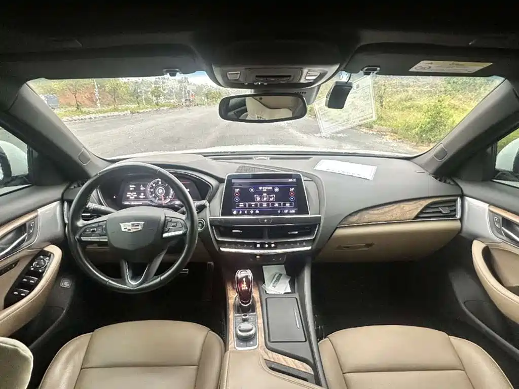 CADILLAC CT5