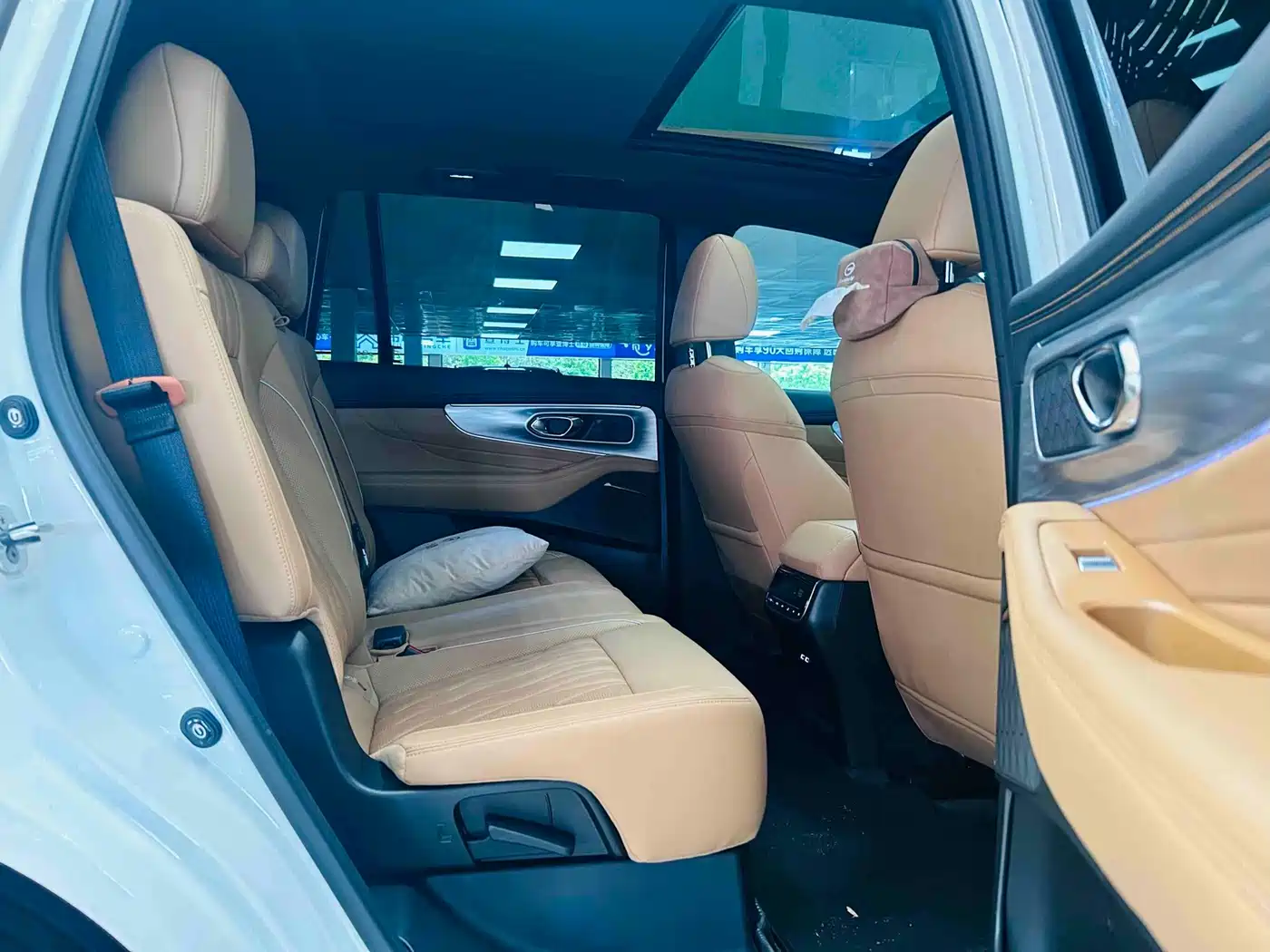 GAC Trumpchi Trumpchi GS8 2025 2024 Navigator Series 2.0TGDI 2WD Luxury Smart Connect Edition