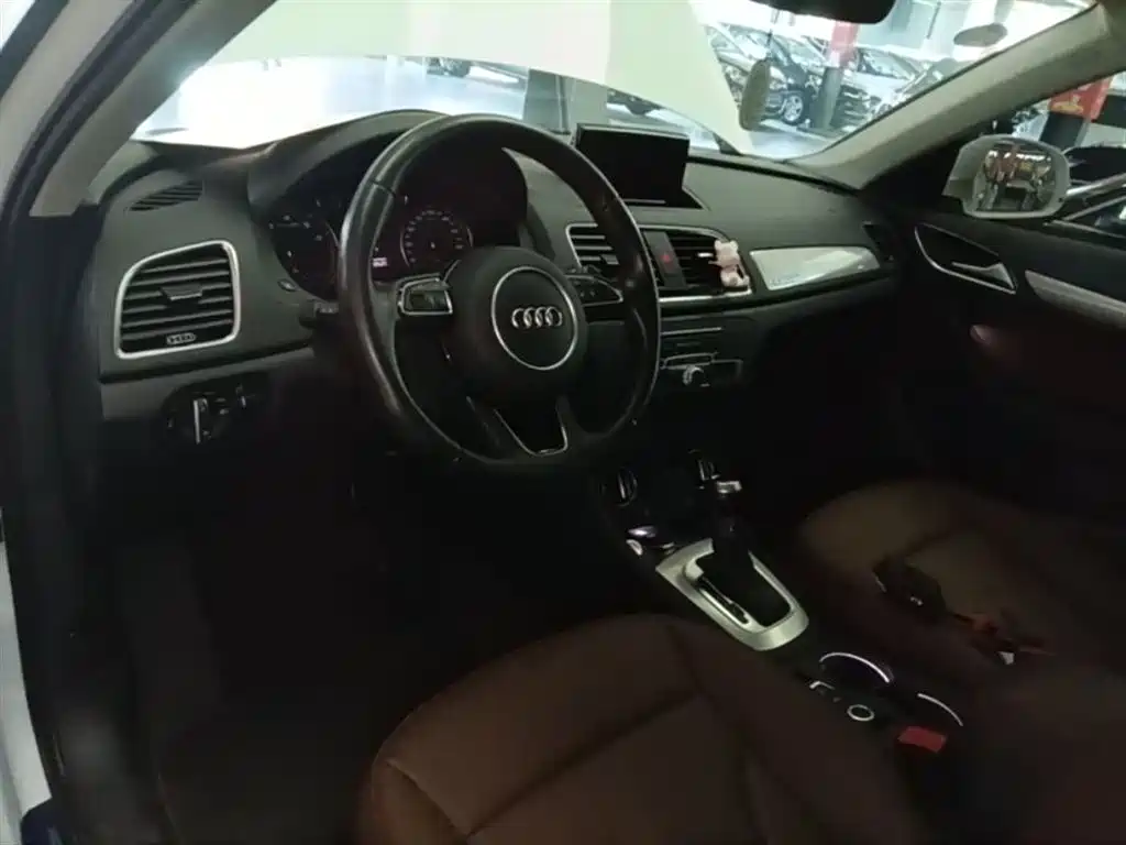Audi Q3 2017 35 TFSI quattro AWD Sport фото 10