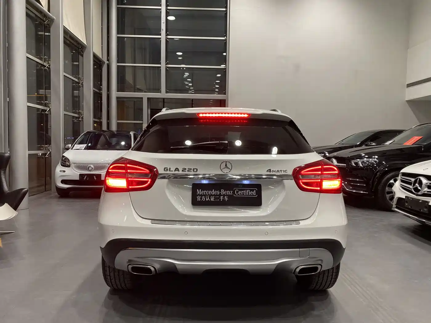 Mercedes-Benz GLA 2016 GLA 220 4MATIC Fashion фото 17