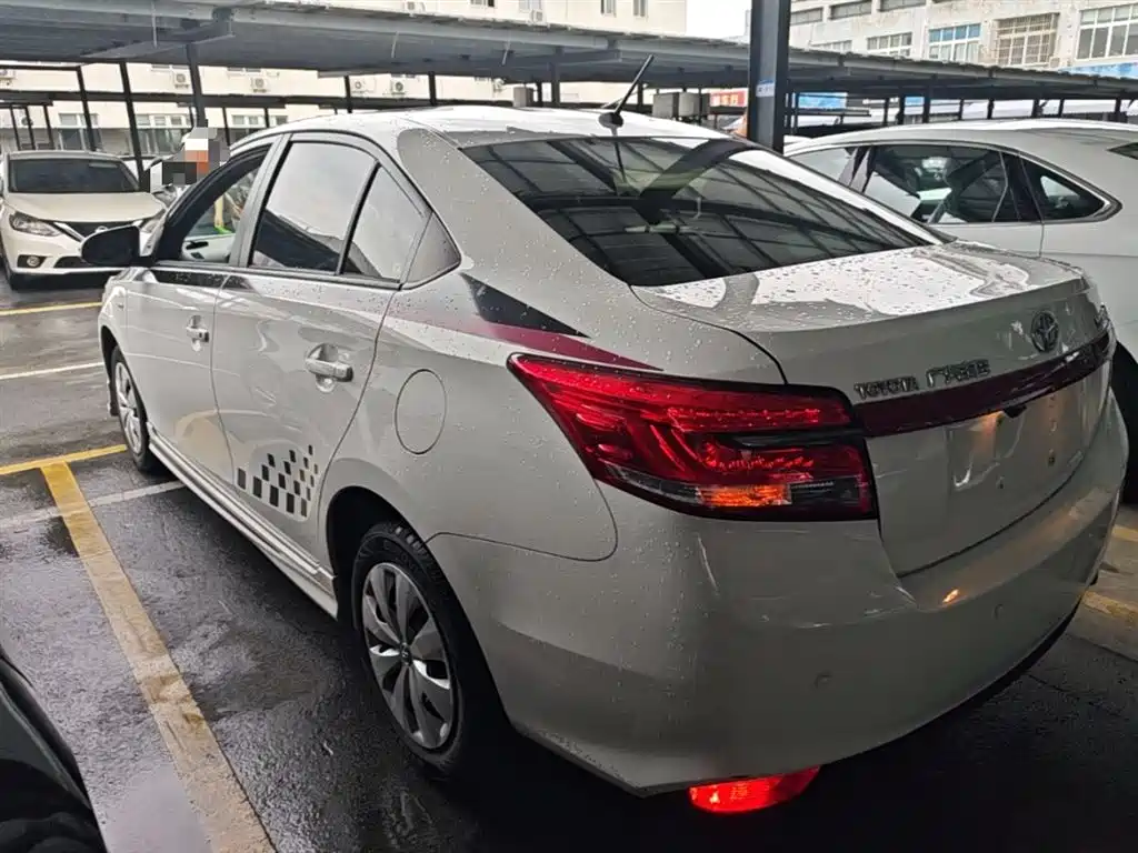 Toyota YARiS L Zhi Xiang 2018 1.5E CVT Champion Limited Edition фото 5