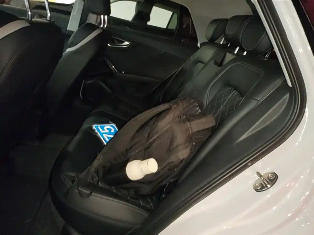 Audi Q2L 2025 35TFSI Progressive Dynamic фото 17
