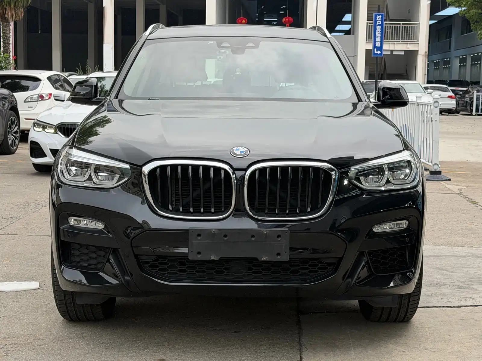 Фото 2 - BMW X3