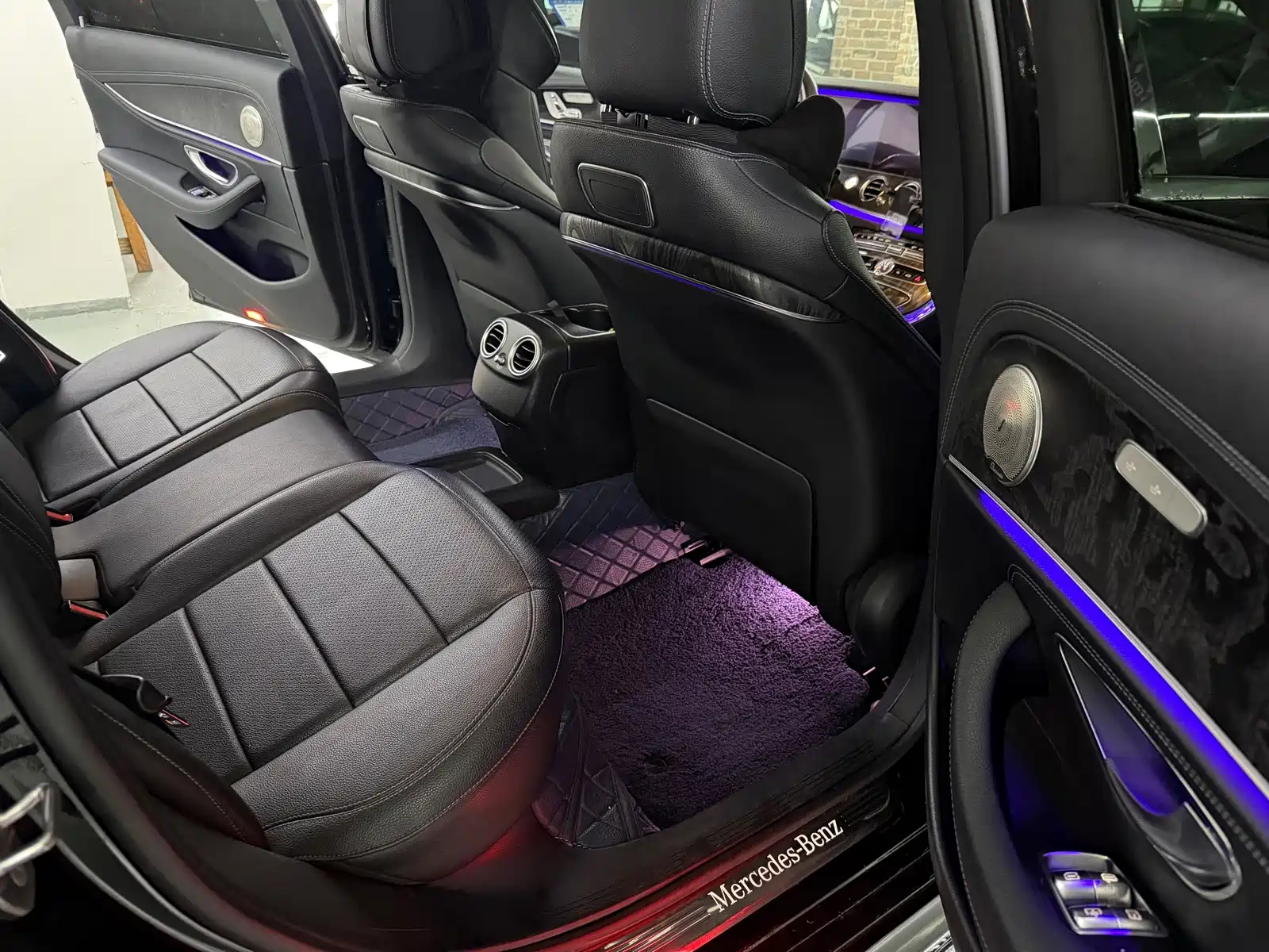 Фото 7 - Mercedes-Benz E-Class