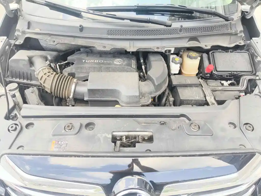 صورة 3 - Buick GL8