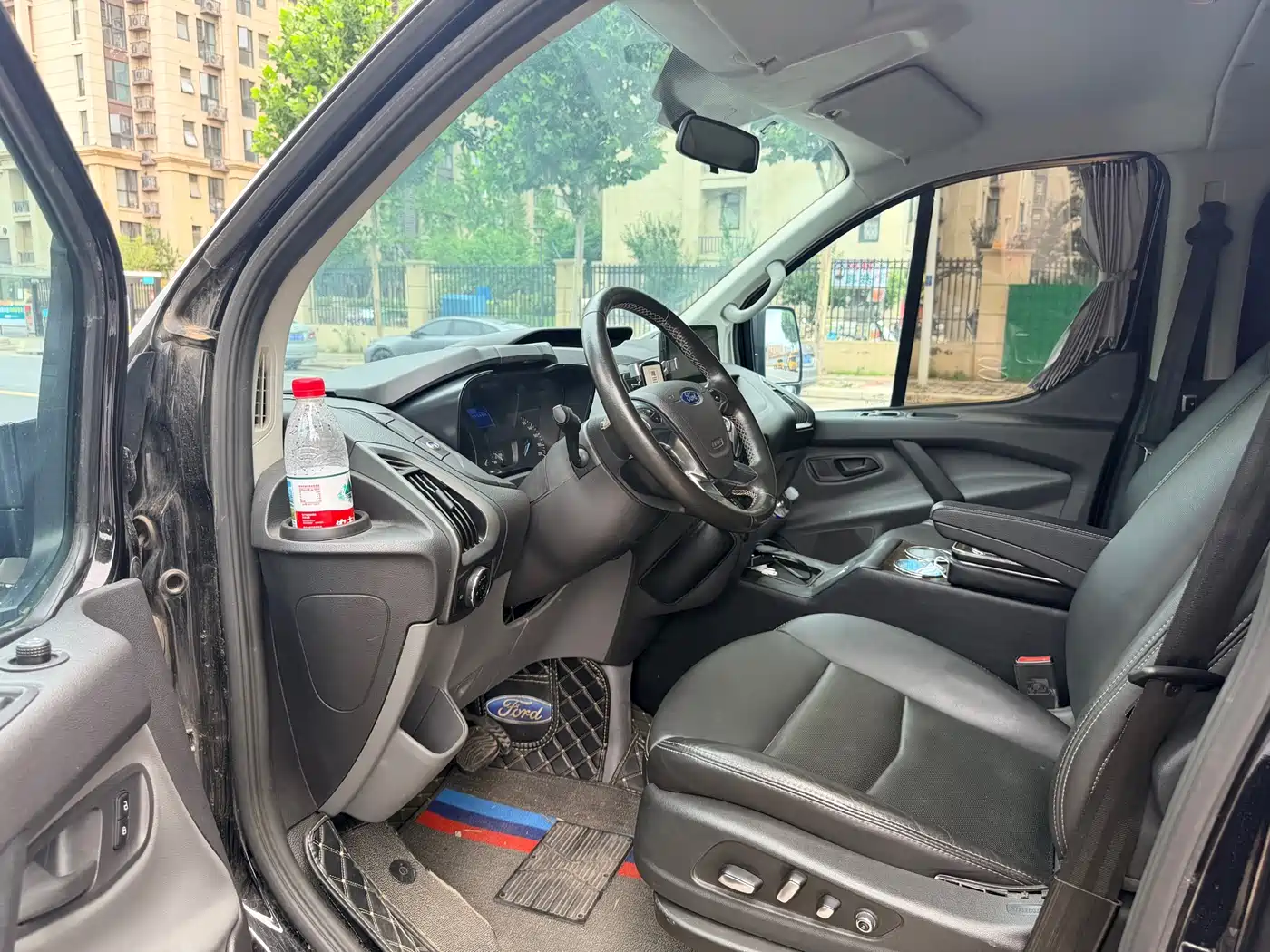 Ford Transit 2019 2.0T Gasoline Automatic Business Travel Short Wheelbase Low Roof 7-Seater China VI фото 7