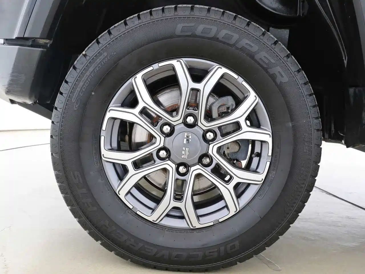 BAIC ORV Beijing Offroad BJ40 2023 2.0T Auto 4WD Urban Hunter Knight Edition фото 12