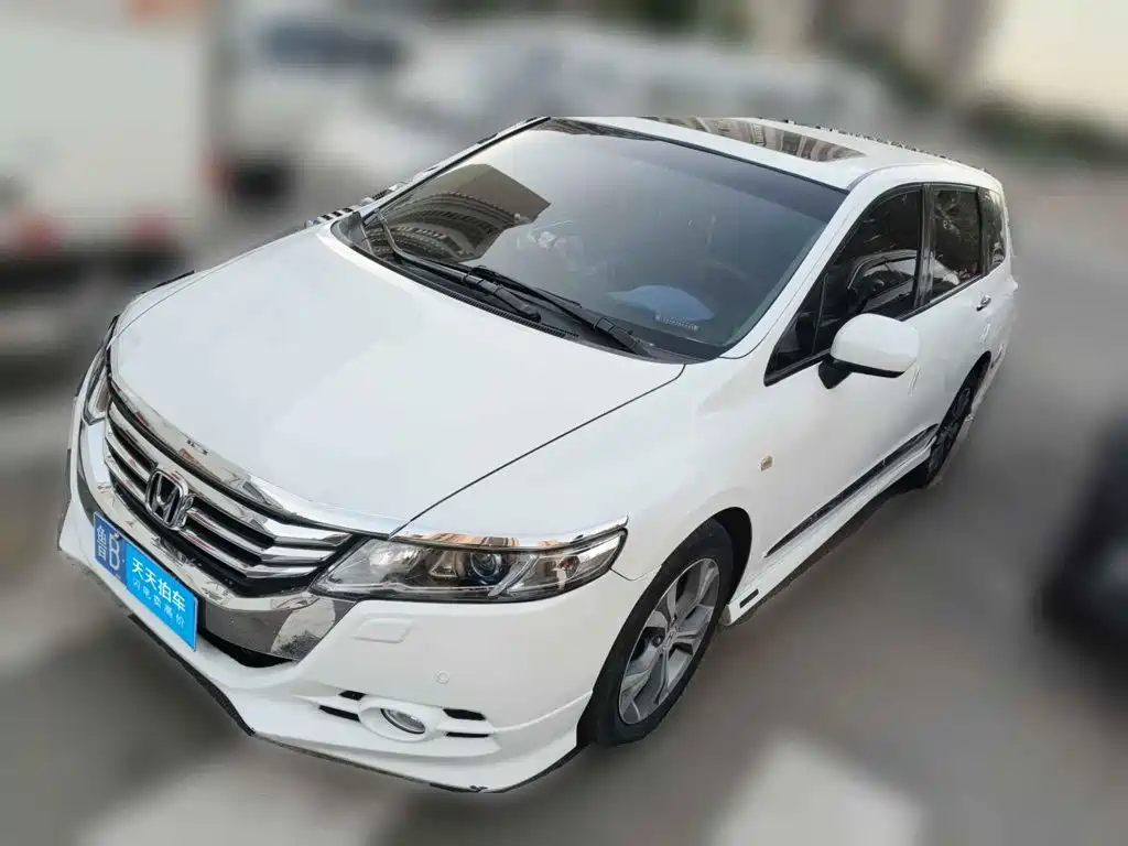 Фото 1 - Honda Odyssey