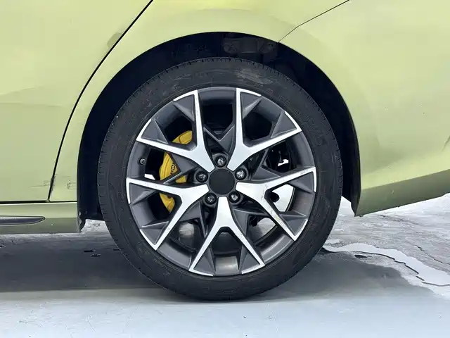 GAC Trumpchi Trumpchi Emkoo 2021 270T DCT J16 Edition фото 14