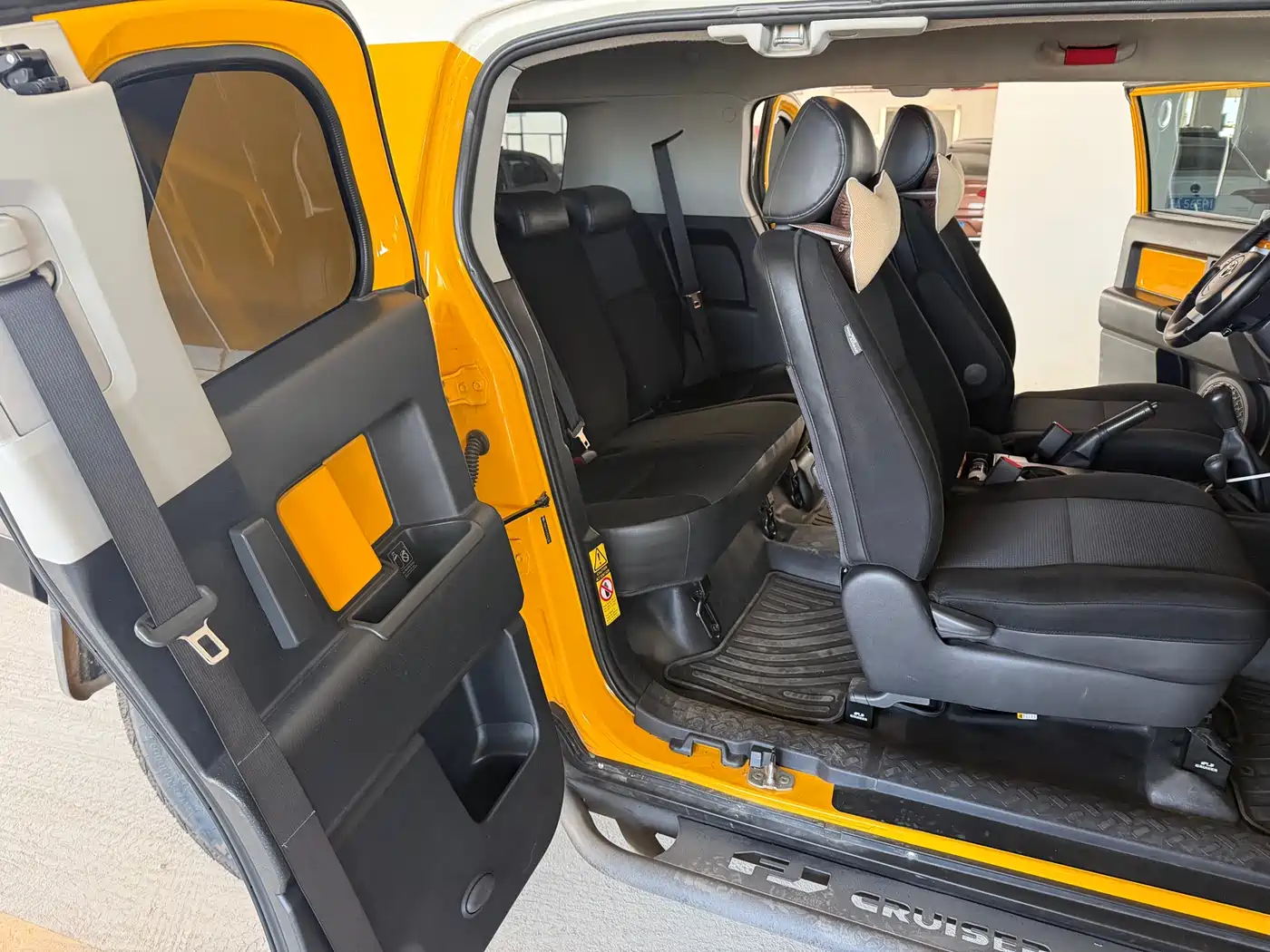 Toyota FJ Cruiser 2007 4.0L фото 7