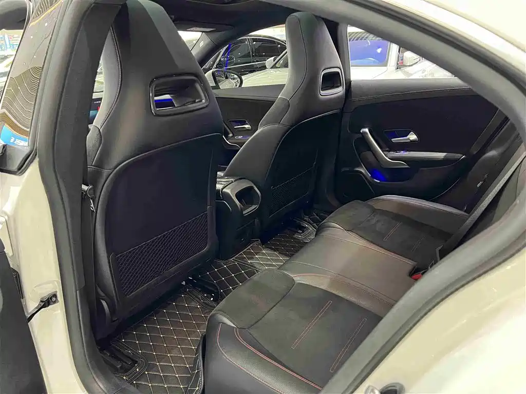 Mercedes-Benz CLA (Import) 2022 CLA 200 фото 7