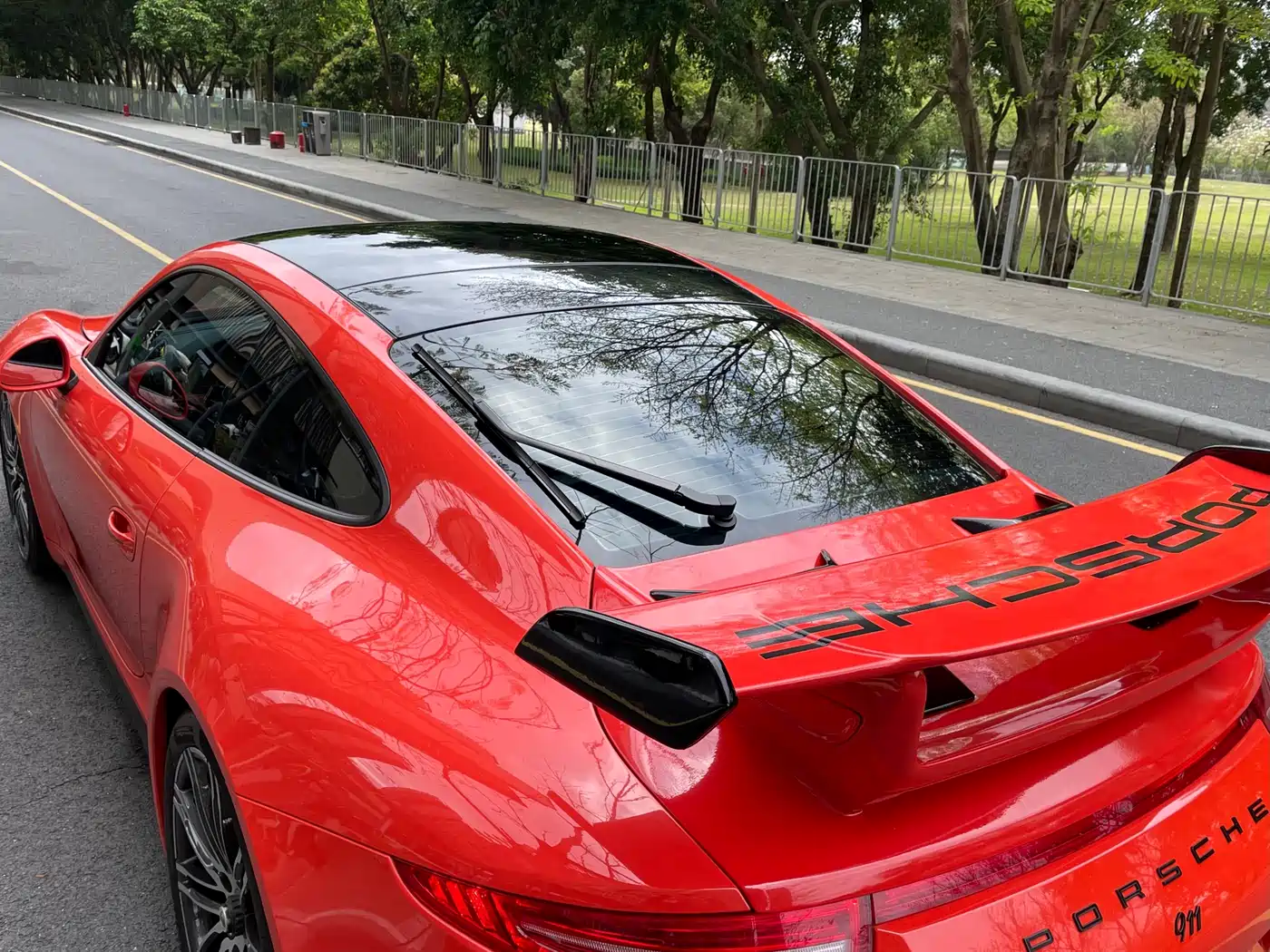 Porsche 911 2015 Carrera 4 3.4L Style Edition фото 7