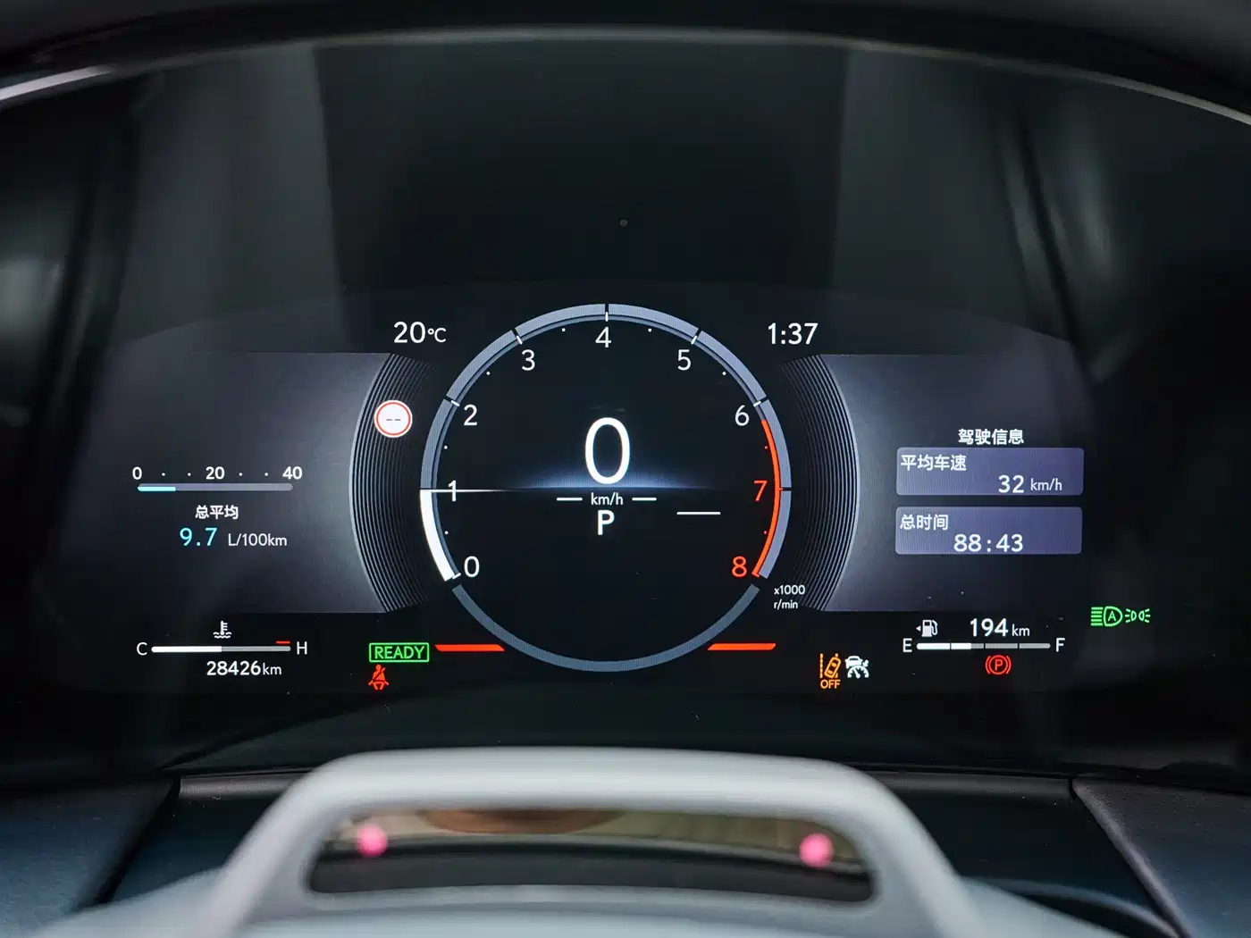 Lexus LM 2023 500h 6-Seater Prestige Edition фото 19