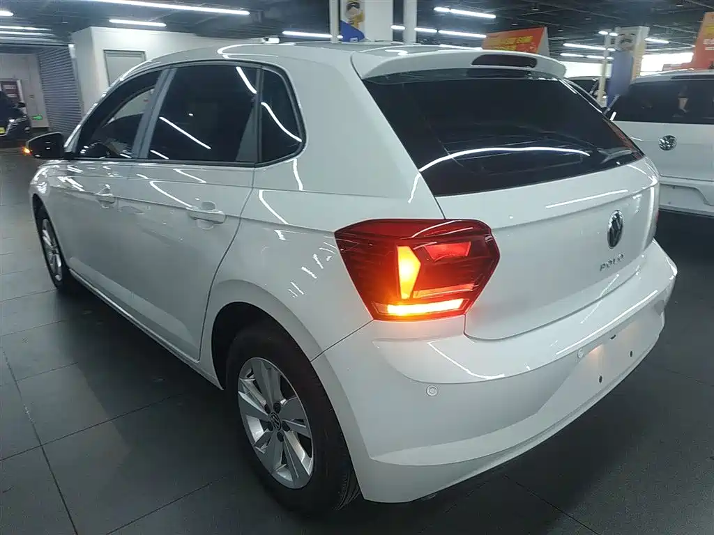 Volkswagen Polo 2023 Facelift Plus 1.5L Auto Joyful Living Edition фото 5