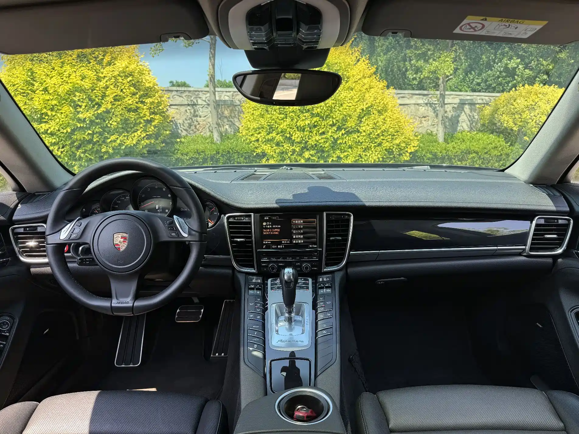 Фото 17 - Porsche Panamera