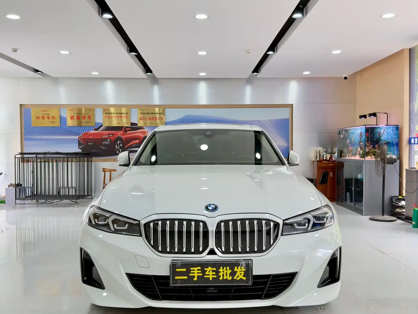 BMW i3 2022 eDrive 35 L фото 2