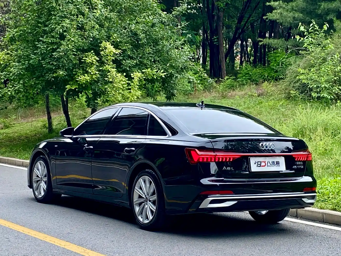 Audi A6L 2024 45 TFSI Premium Dynamic фото 2