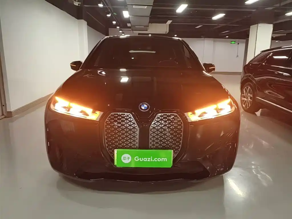 BMW iX 2023 Facelift xDrive40 фото 3