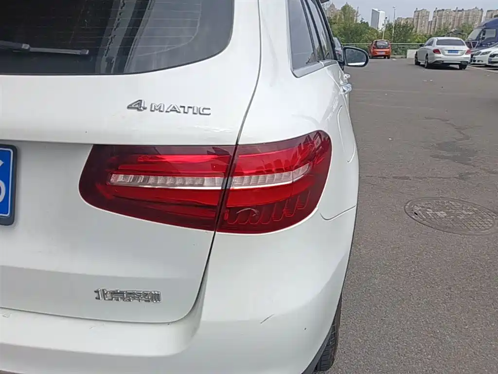 Mercedes-Benz GLC 2016 GLC 260 4MATIC Luxury фото 7