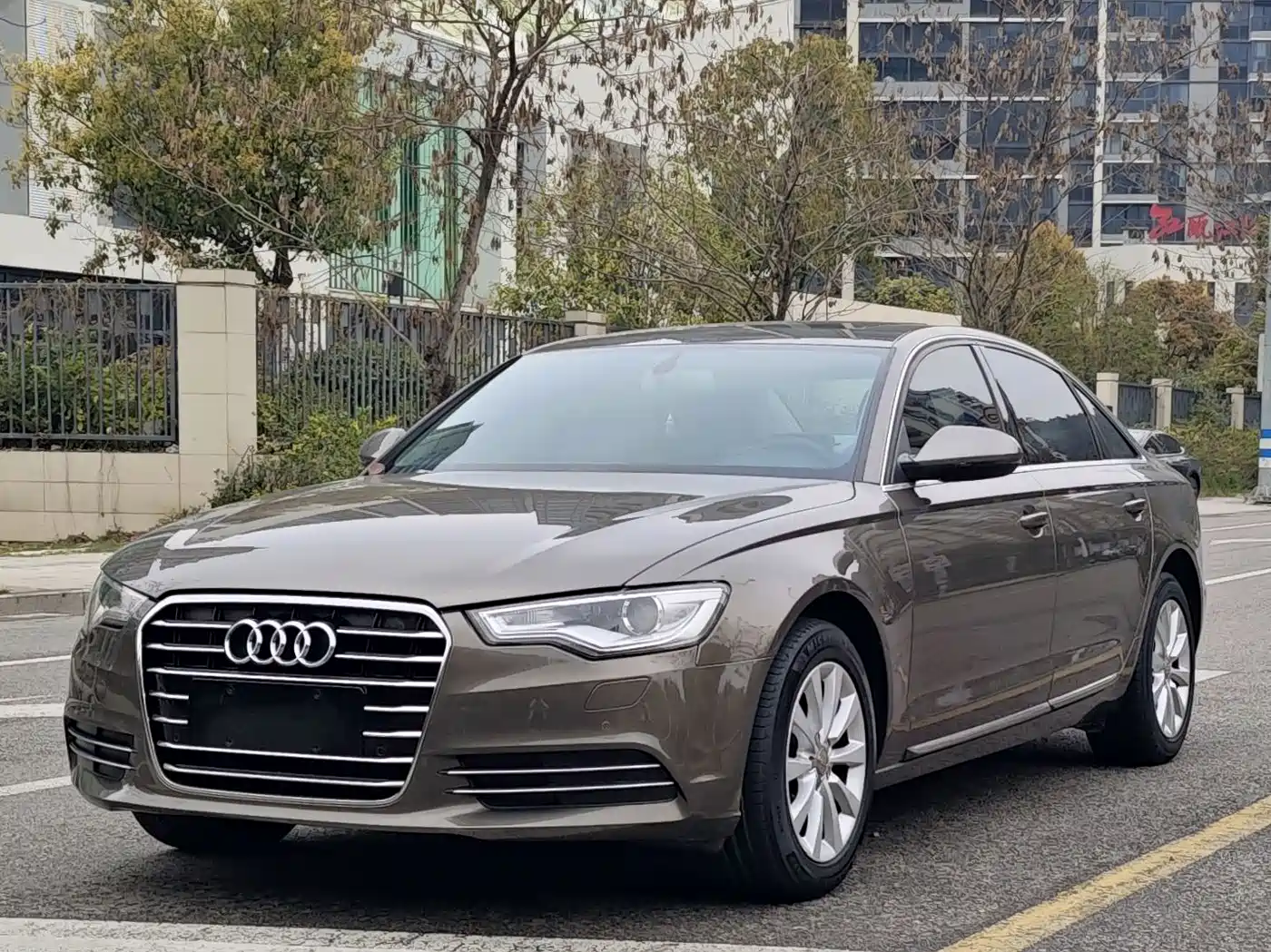 Audi A6L 2014 30 FSI Comfort