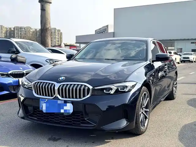 BMW 3 SERIES