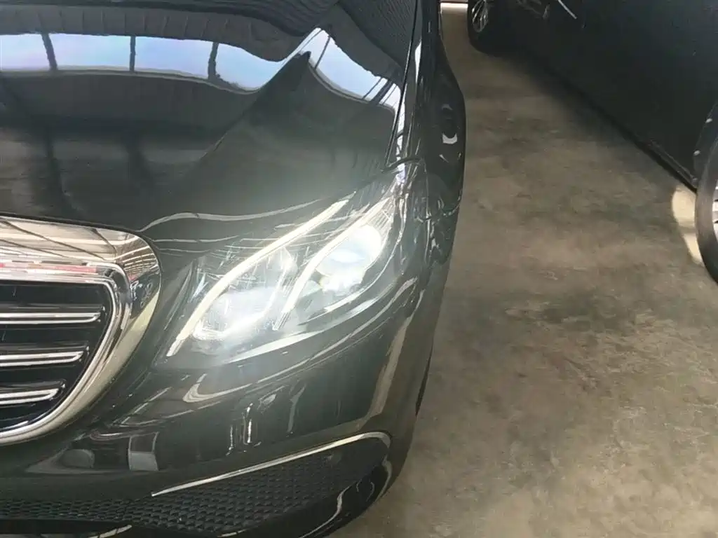 Mercedes-Benz E-Class 2019 E 300 L Fashion фото 24