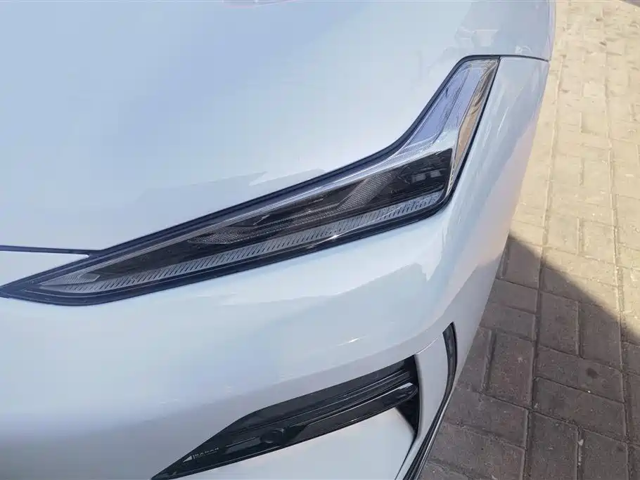 GEELY GALAXY GALAXY E8