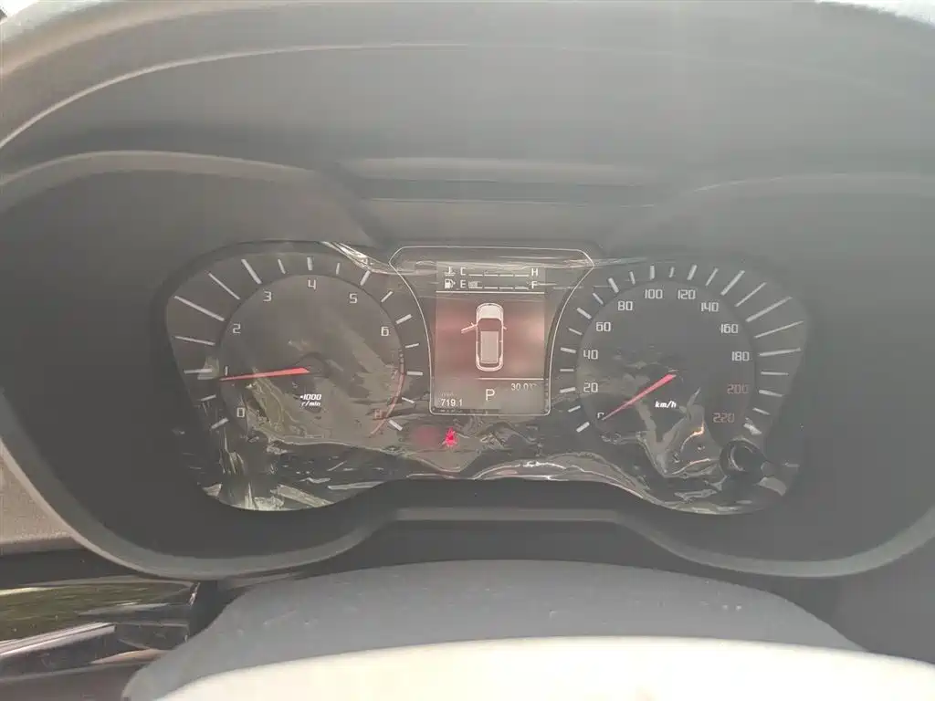 GAC Trumpchi Trumpchi GS4 2017 235T Automatic 2WD Luxury Smart Connected Edition фото 4