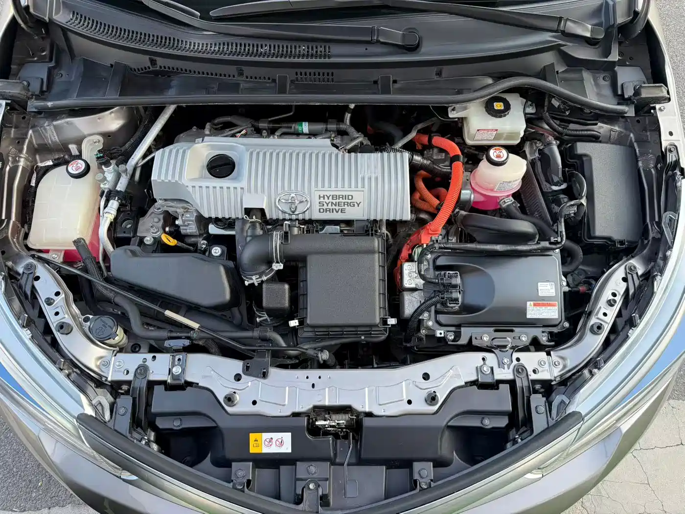 Toyota Corolla 2018 Hybrid 1.8L E-CVT Smart Edition фото 9