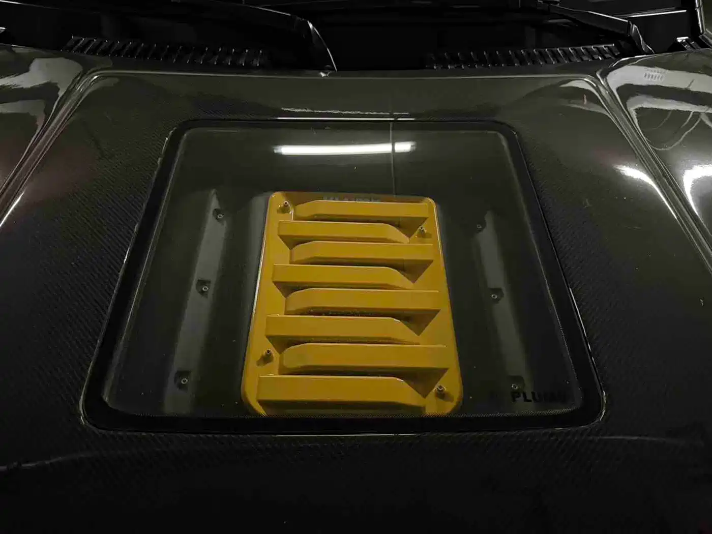 Land Rover Defender 2024 110 3.0T P400 XS фото 9