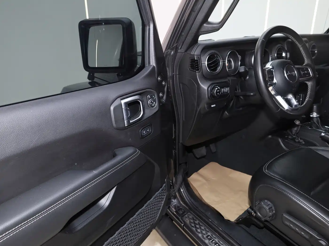  Jeep Gladiator 2022 3.6L Pioneer Edition 14