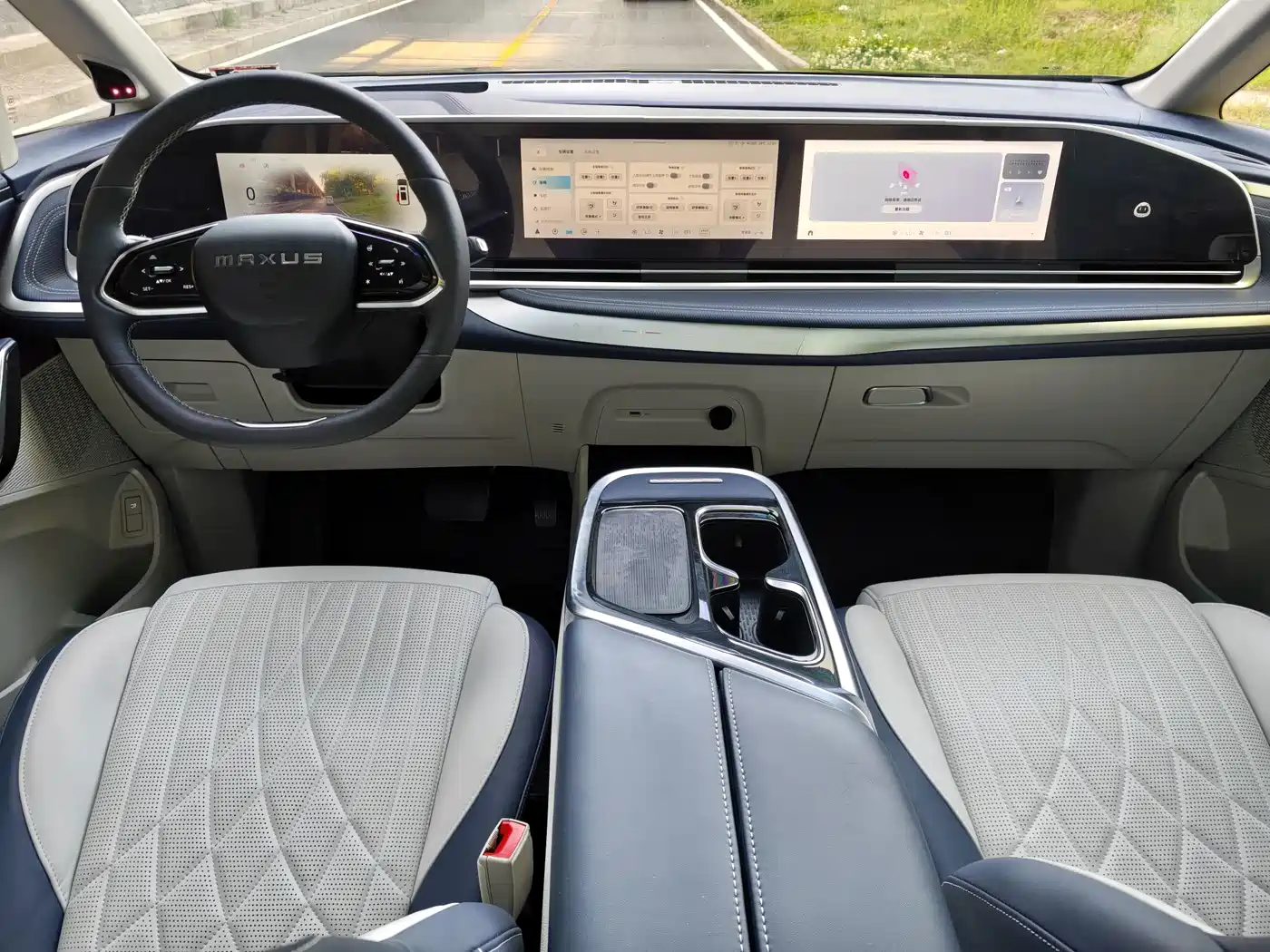 SAIC Maxus Maxus G90 2023 2.0T Interstellar 7-seater фото 13