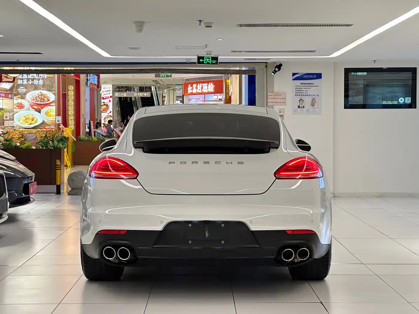 Porsche Panamera 2014 Panamera 4 3.0T фото 6