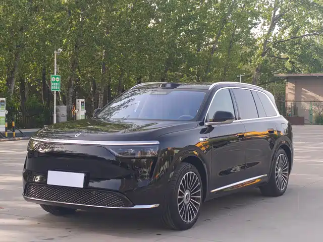 AITO ASK THE WORLD M8